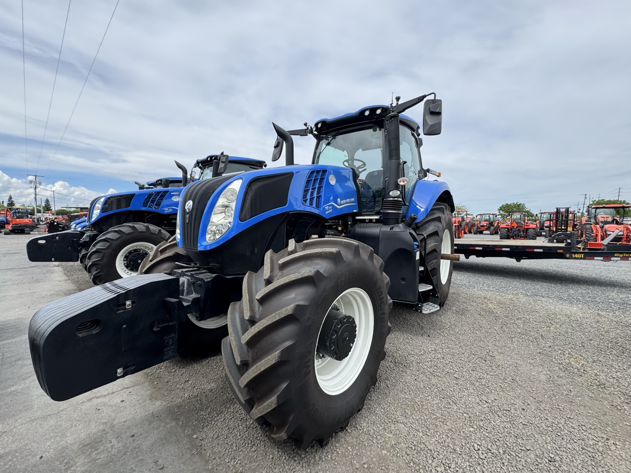 Actual stock photo of New Holland T8.350, stock 008892