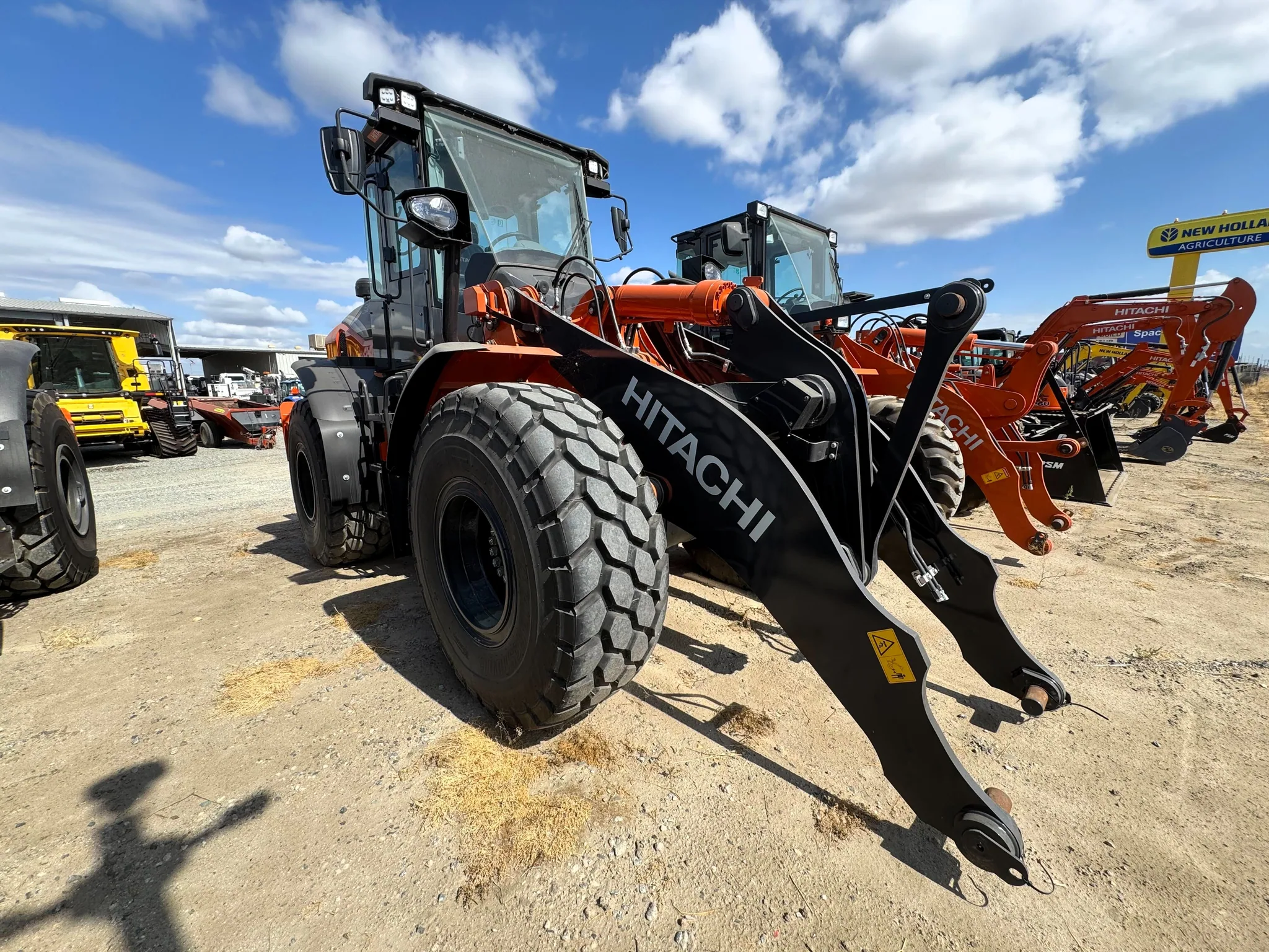 Actual stock photo of Hitachi LANDCROS ZW160-7HL, stock 023578