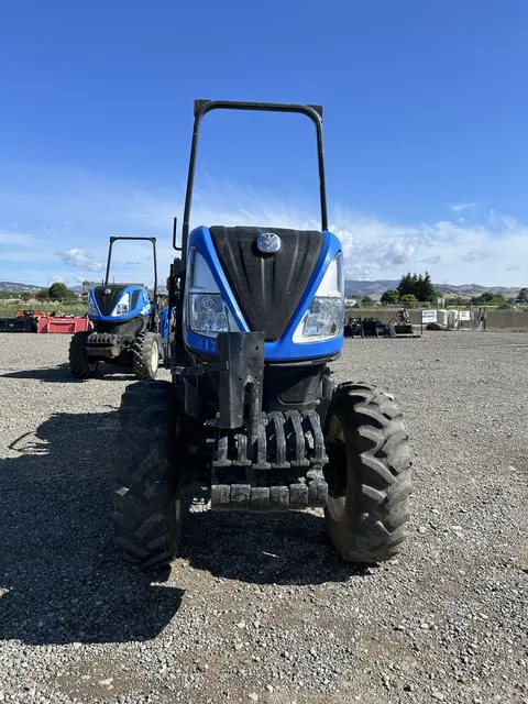 Actual stock photo 3 of 2020 New Holland T4.80V4WR, stock 028982