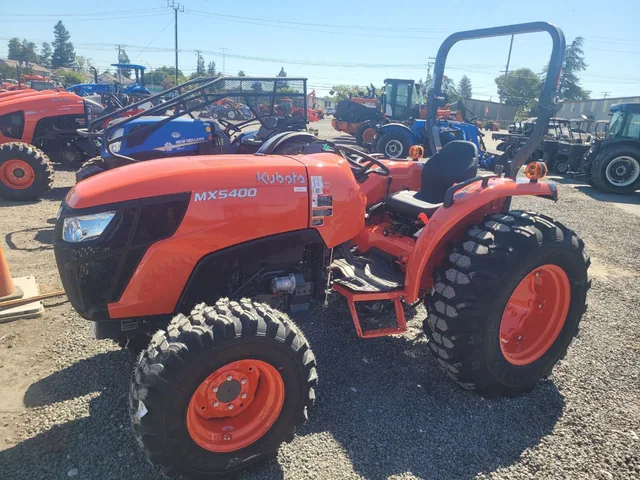 Actual stock photo 4 of Kubota MX5400HST, stock 025687