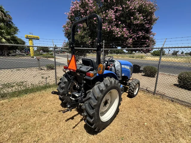 Actual stock photo 4 of 2016 New Holland WMR 37, stock 028025
