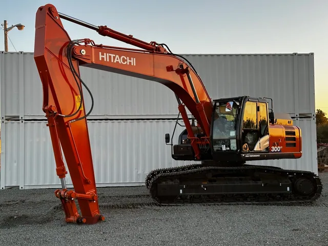 Actual stock photo 4 of Hitachi LANDCROS ZX300LC-6, stock 004881