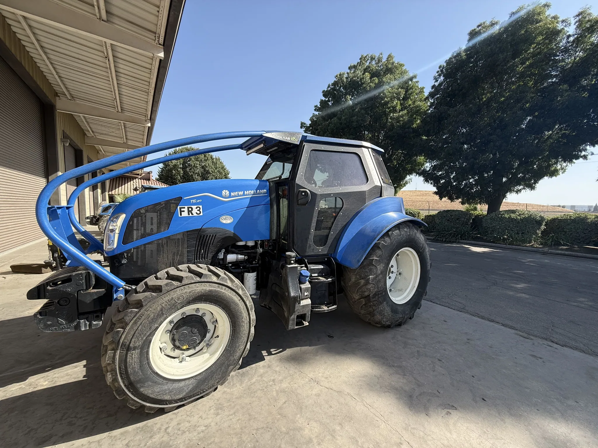 Actual stock photo of New Holland T5.120 DC, stock 003890