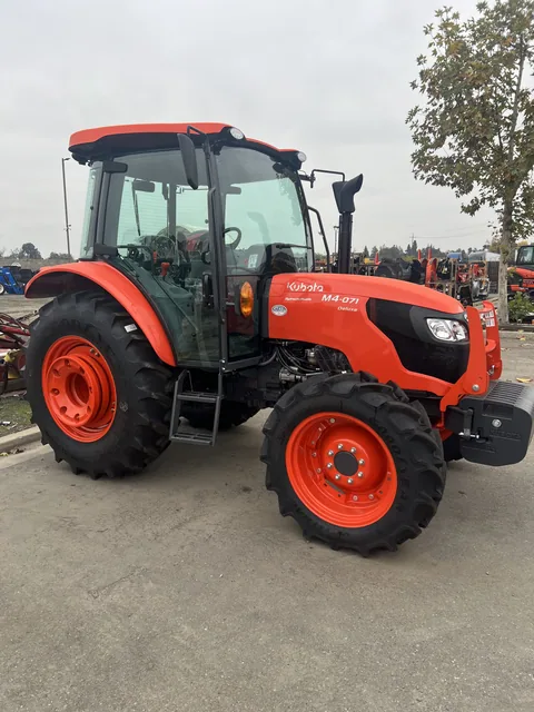 Actual stock photo 4 of 2025 Kubota M4D-071HDC12, stock 022461