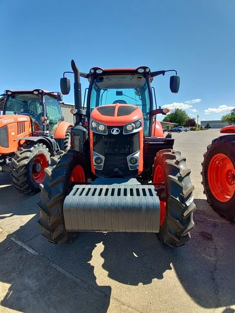 Actual stock photo 5 of Kubota M7-134D, stock 014834