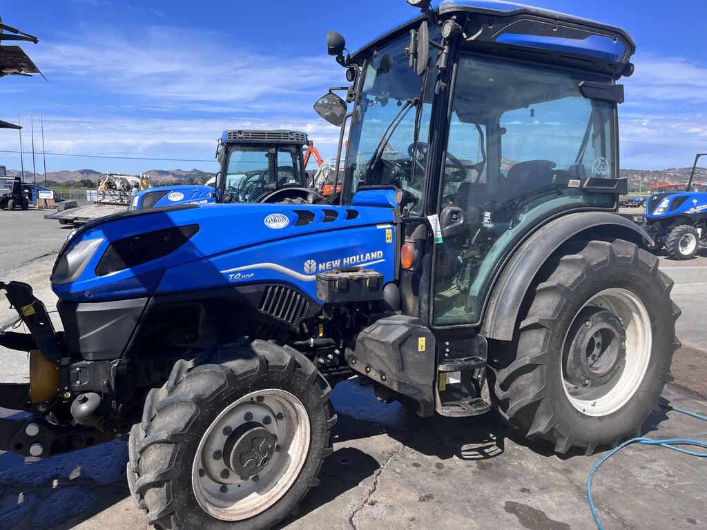 Actual stock photo of New Holland T4.110F T4B, stock 002291