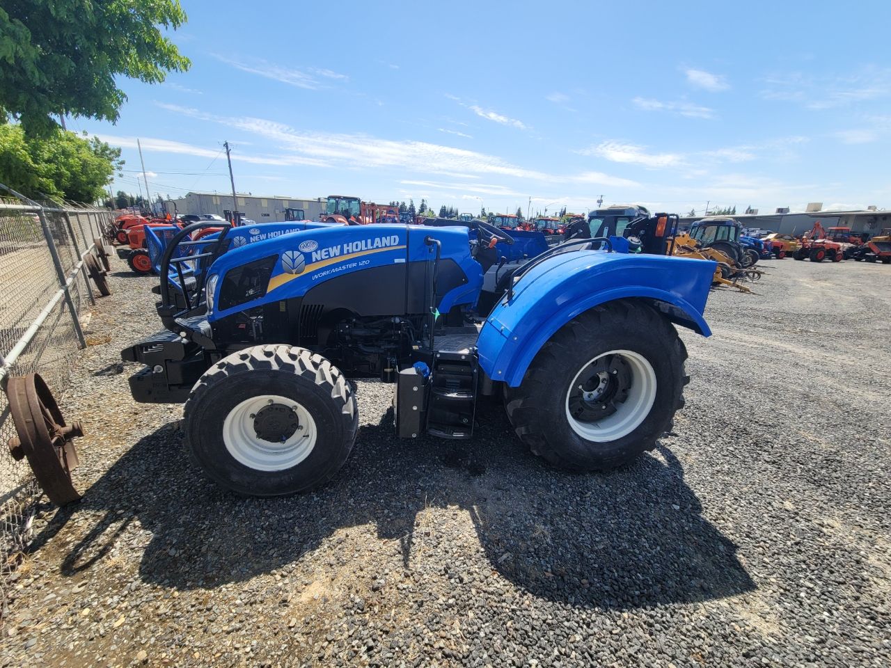 Actual stock photo of New Holland WMR 120, stock 024619