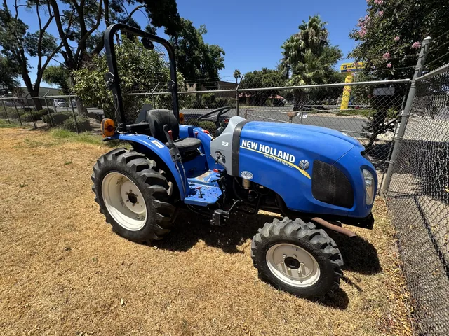 Actual stock photo 3 of 2016 New Holland WMR 37, stock 028025