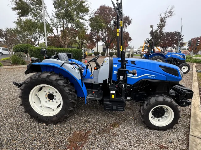 Actual stock photo 4 of New Holland T4.110FS, stock 023569