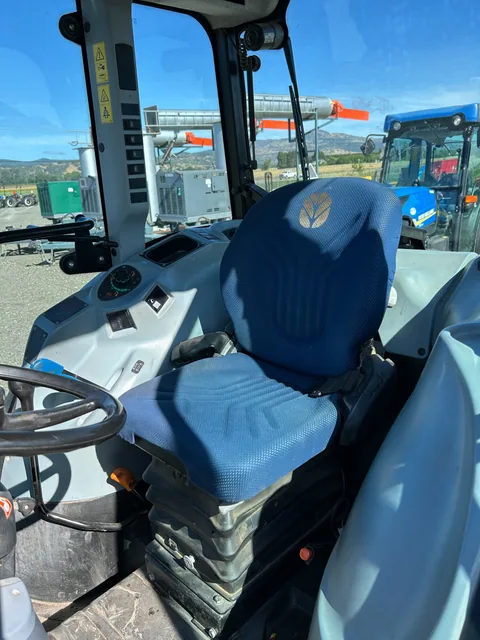 Actual stock photo 4 of 2019 New Holland T4.100F, stock 028981