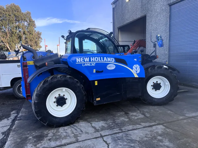 Actual stock photo 4 of 2015 New Holland LM6.32, stock 017911