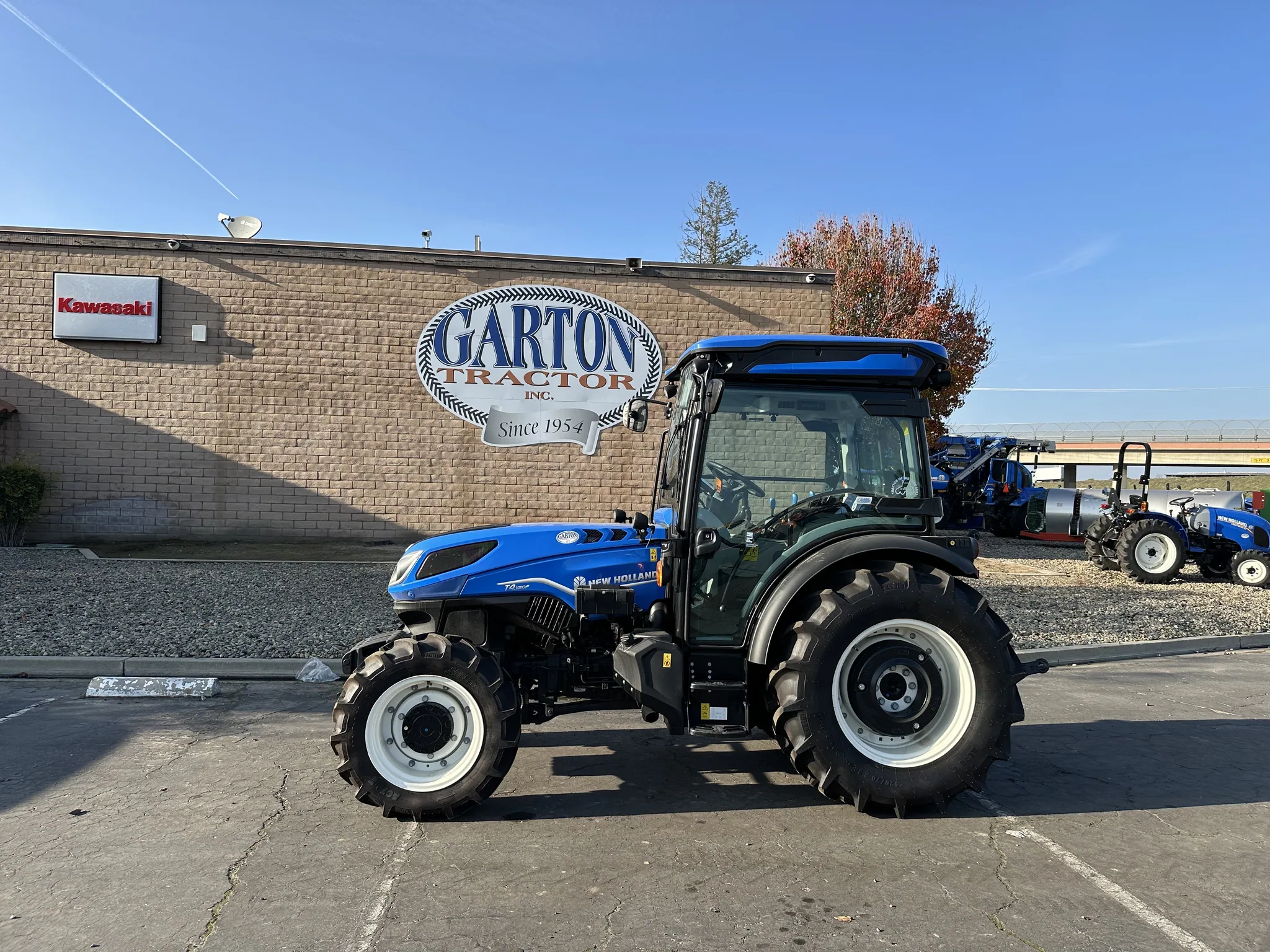 Actual stock photo of New Holland T4.120F T4B, stock 006673