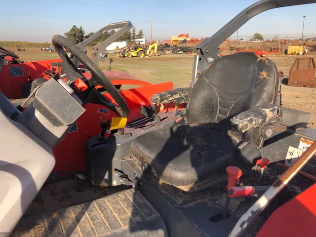 Actual stock photo 3 of Kubota M6L-111SDS, stock C91416