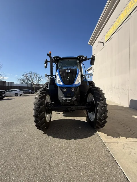 Actual stock photo 3 of 2024 New Holland T7.230 CVT, stock 010367