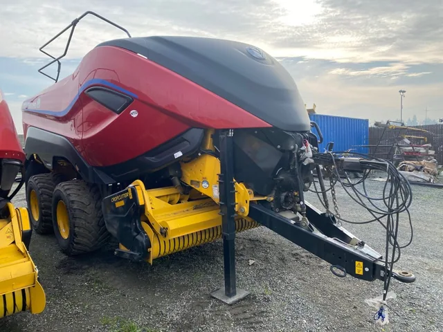 Actual stock photo 4 of 2024 New Holland BB340R HD, stock 001343