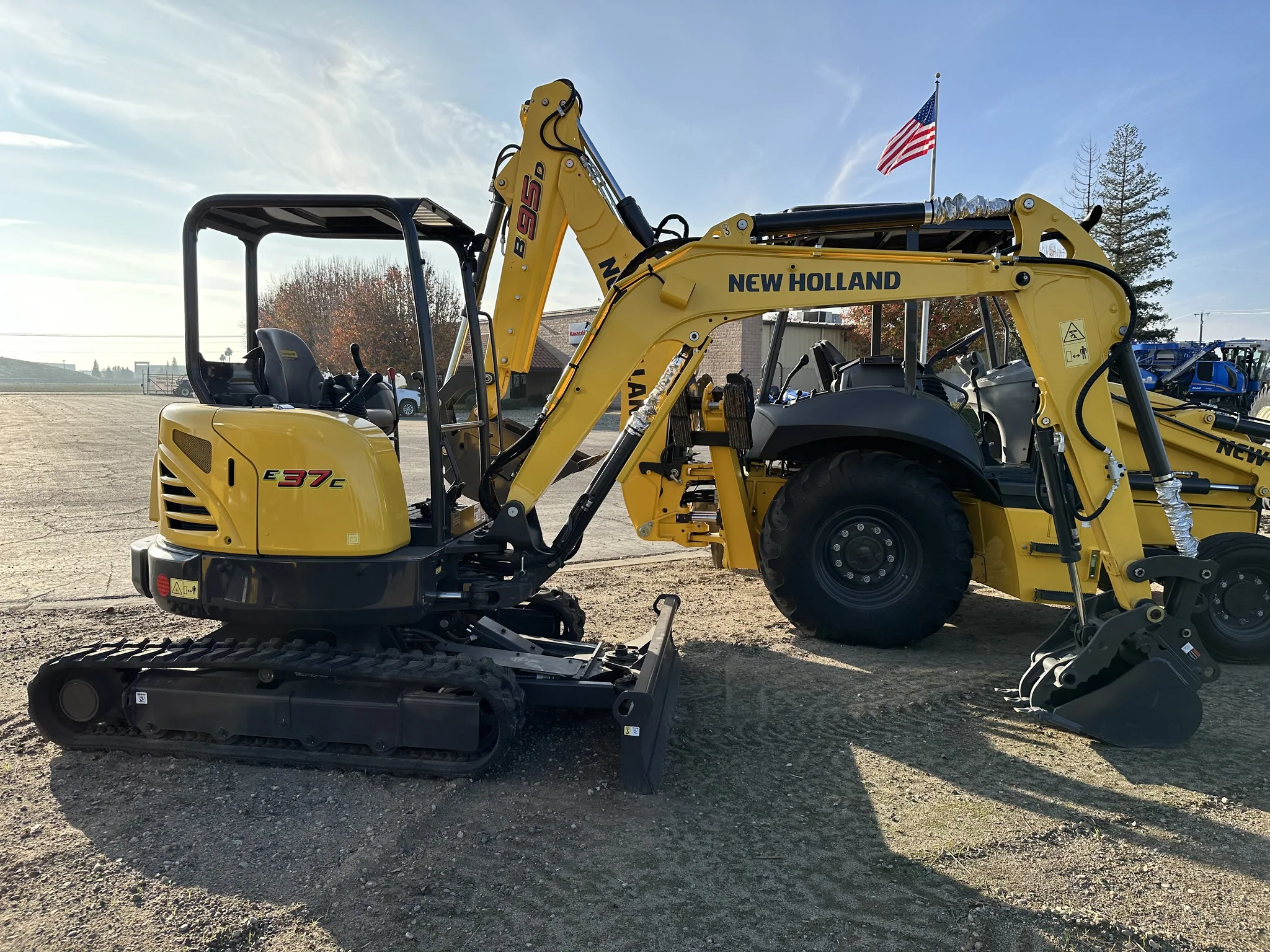 Actual stock photo of New Holland E37C, stock 003977