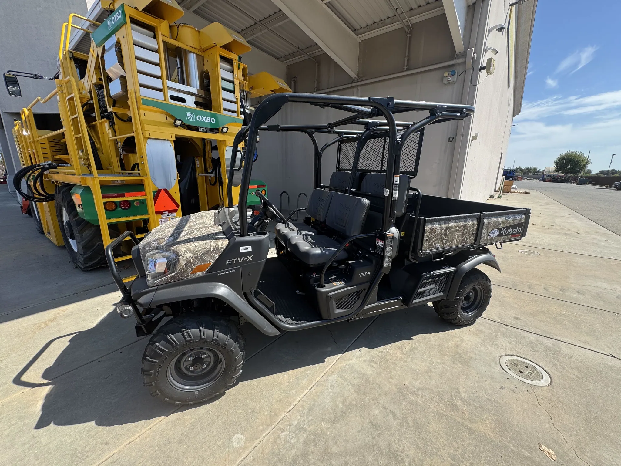 Actual stock photo of Kubota RTVX4-SCLA, stock 025111