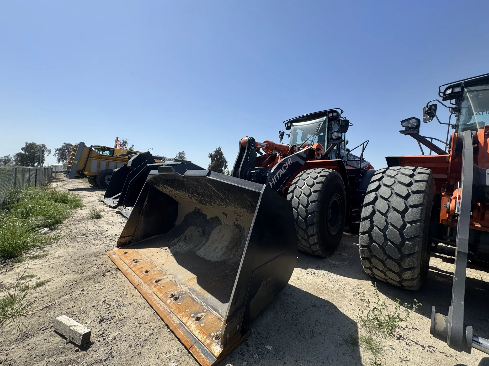 Actual stock photo of Hitachi LANDCROS ZW310-7, stock 011379