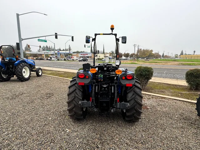 Actual stock photo 3 of New Holland T4.110FS, stock 023569