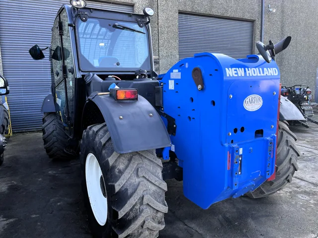 Actual stock photo 3 of 2015 New Holland LM6.32, stock 017911