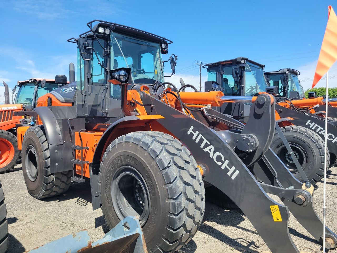 Actual stock photo of Hitachi LANDCROS ZW220-7HL, stock 026842