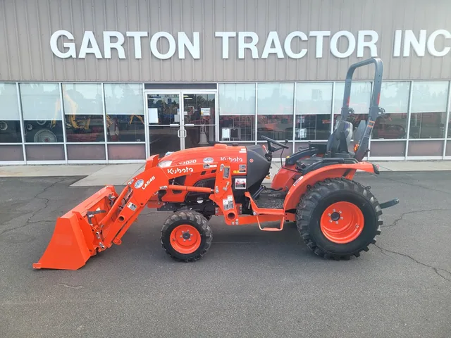 Actual stock photo 2 of 2024 Kubota LX4020HSD, stock 008452