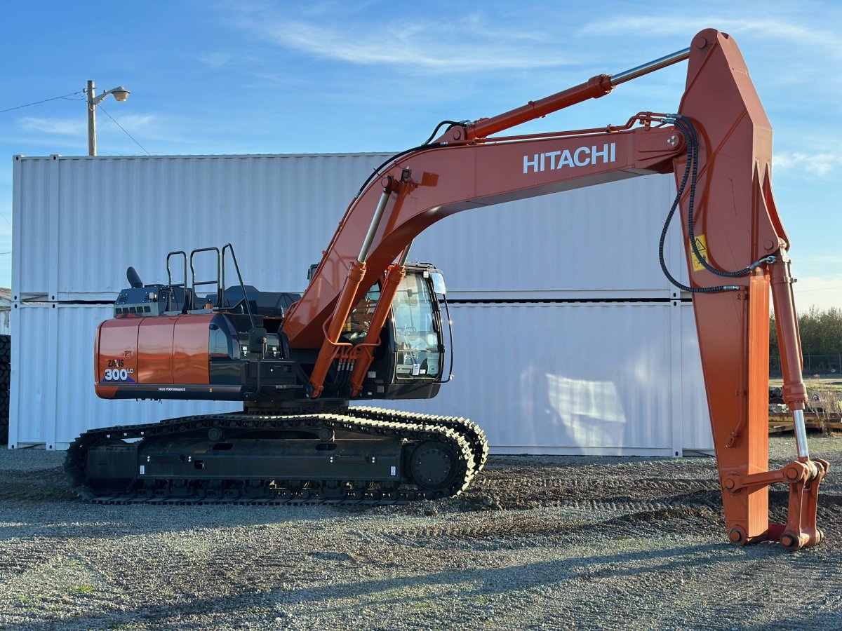 Actual stock photo of Hitachi LANDCROS ZX300LC-6, stock 004881