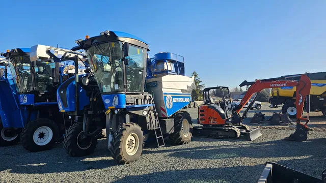Actual stock photo 2 of New Holland 9090XE, stock 008038