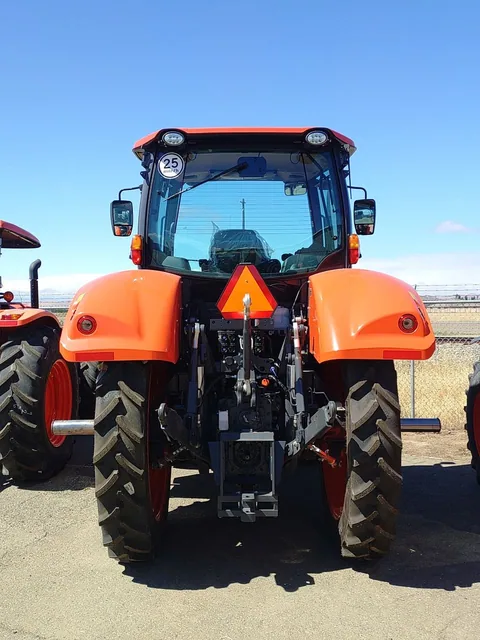 Actual stock photo 6 of Kubota M7-134D, stock 014834