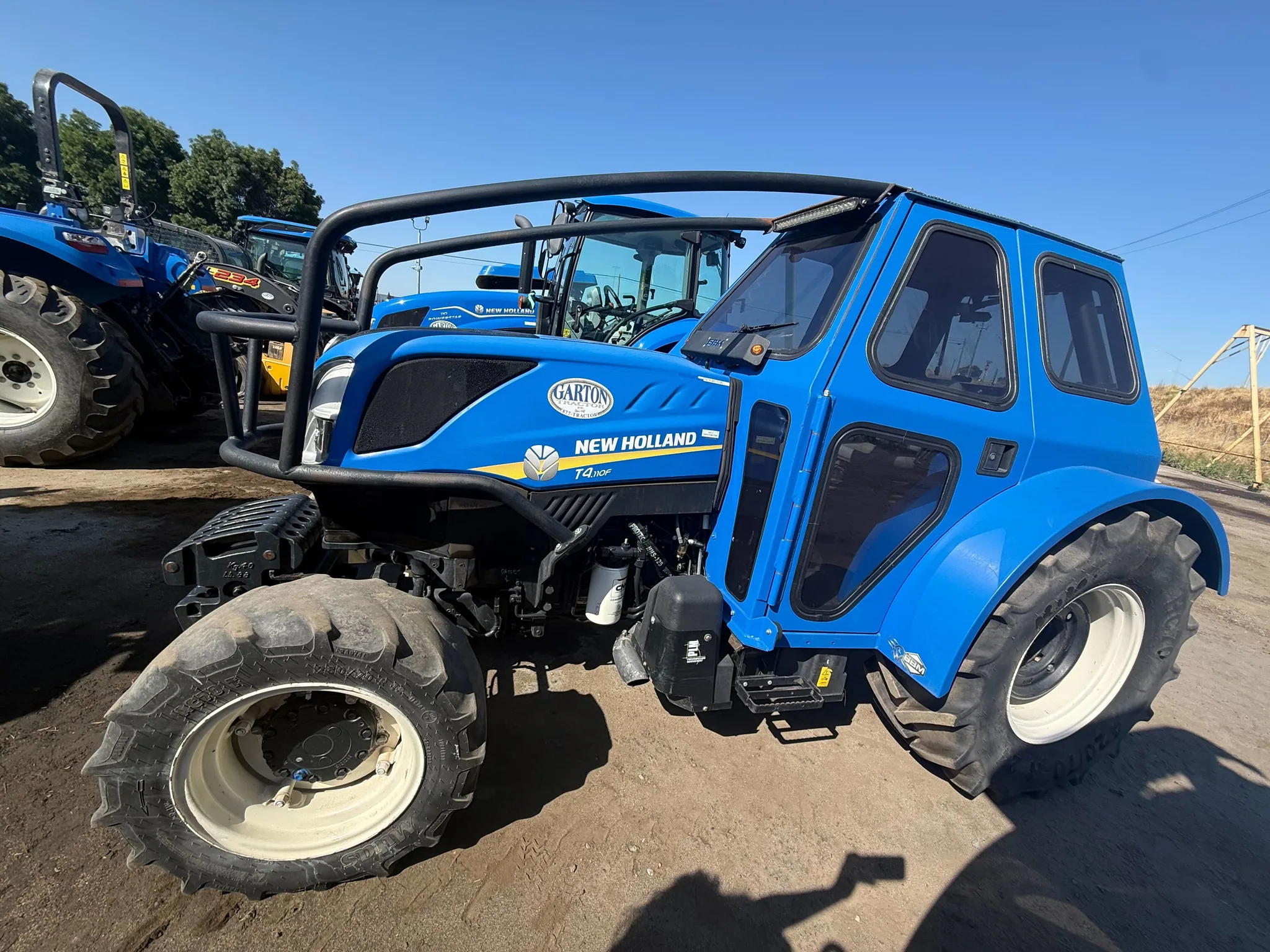 Actual stock photo of New Holland T4.110F, stock 015114