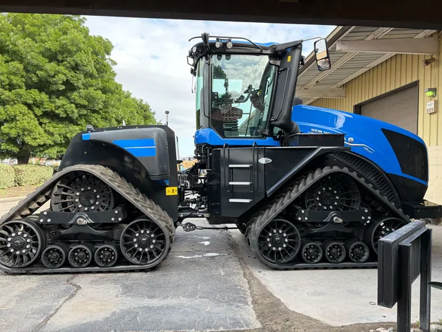 Actual stock photo 2 of 2026 New Holland T9.655, stock 027349