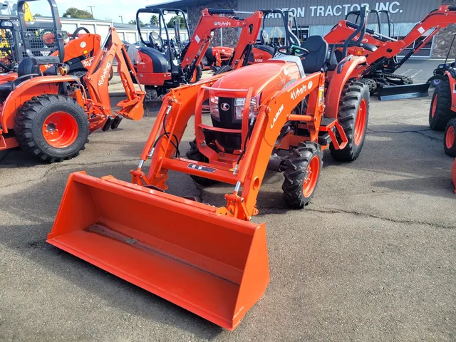 Actual stock photo 2 of 2024 Kubota L3560HST, stock 013934