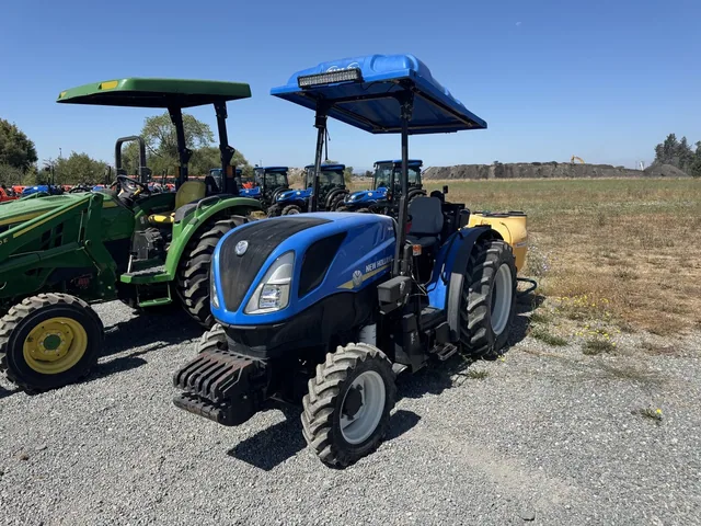 Actual stock photo 2 of 2017 New Holland T4.80V4WR, stock 029632