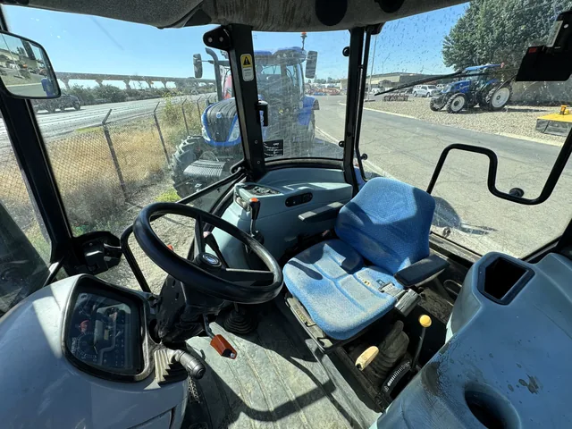 Actual stock photo 5 of 2013 New Holland TS6.140C4WD, stock 026792