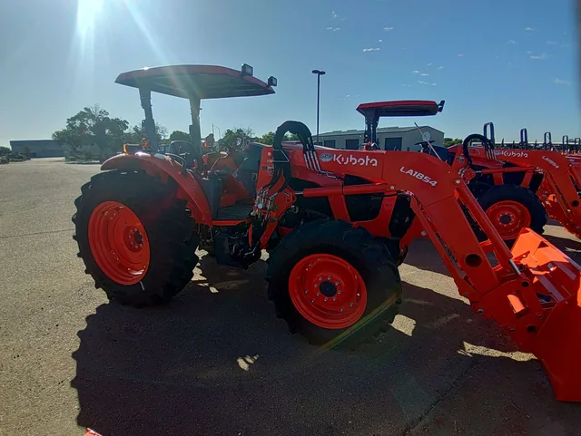 Actual stock photo 6 of Kubota M5-111HD12, stock 021638