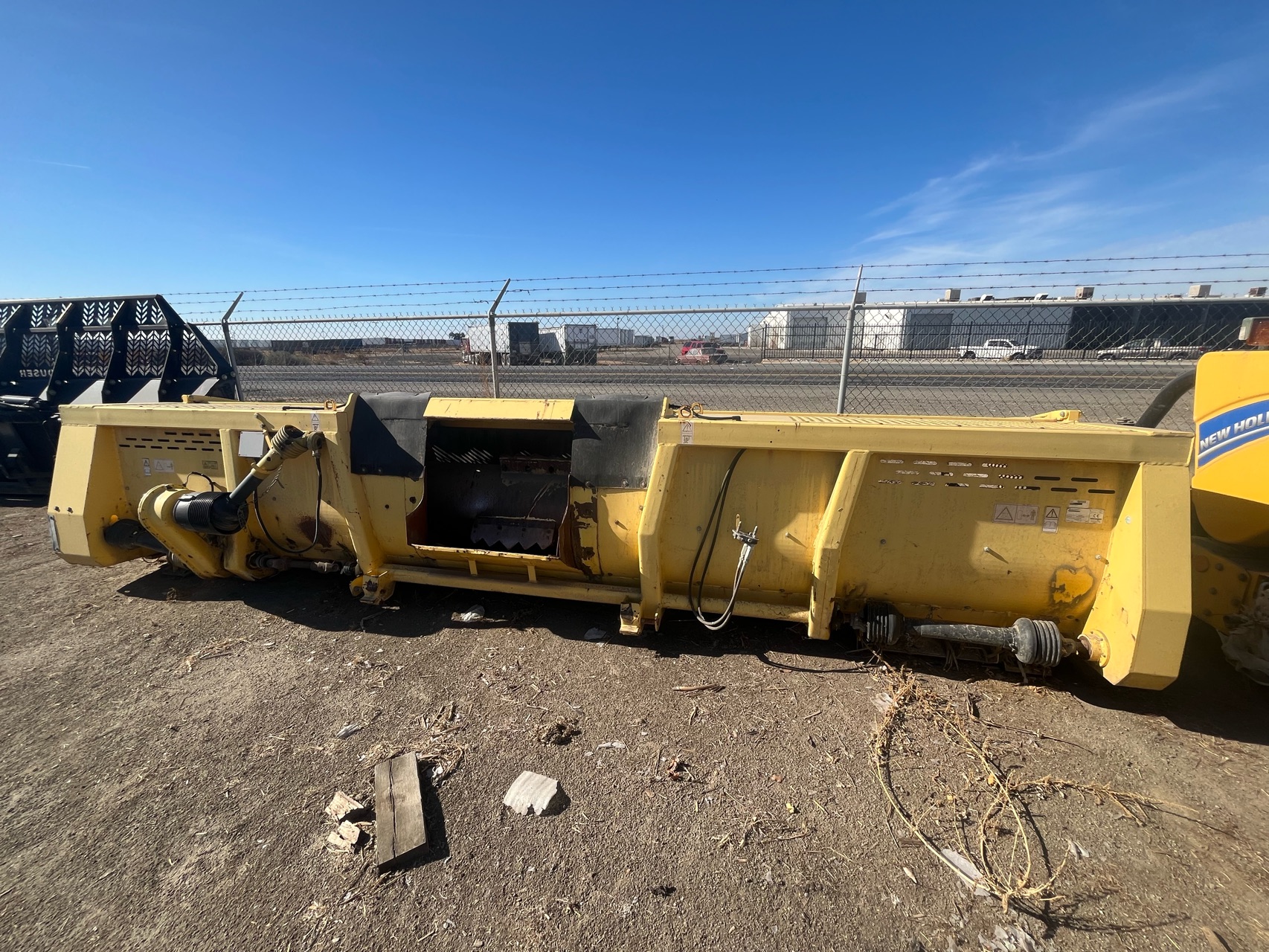 Actual stock photo of New Holland 600FDR, stock N90871