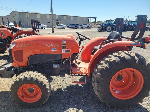 Actual stock photo 4 of Kubota L4701DT, stock 026505