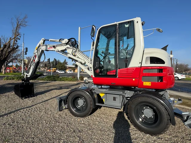 Actual stock photo 4 of Takeuchi TB395W-4S, stock 025237