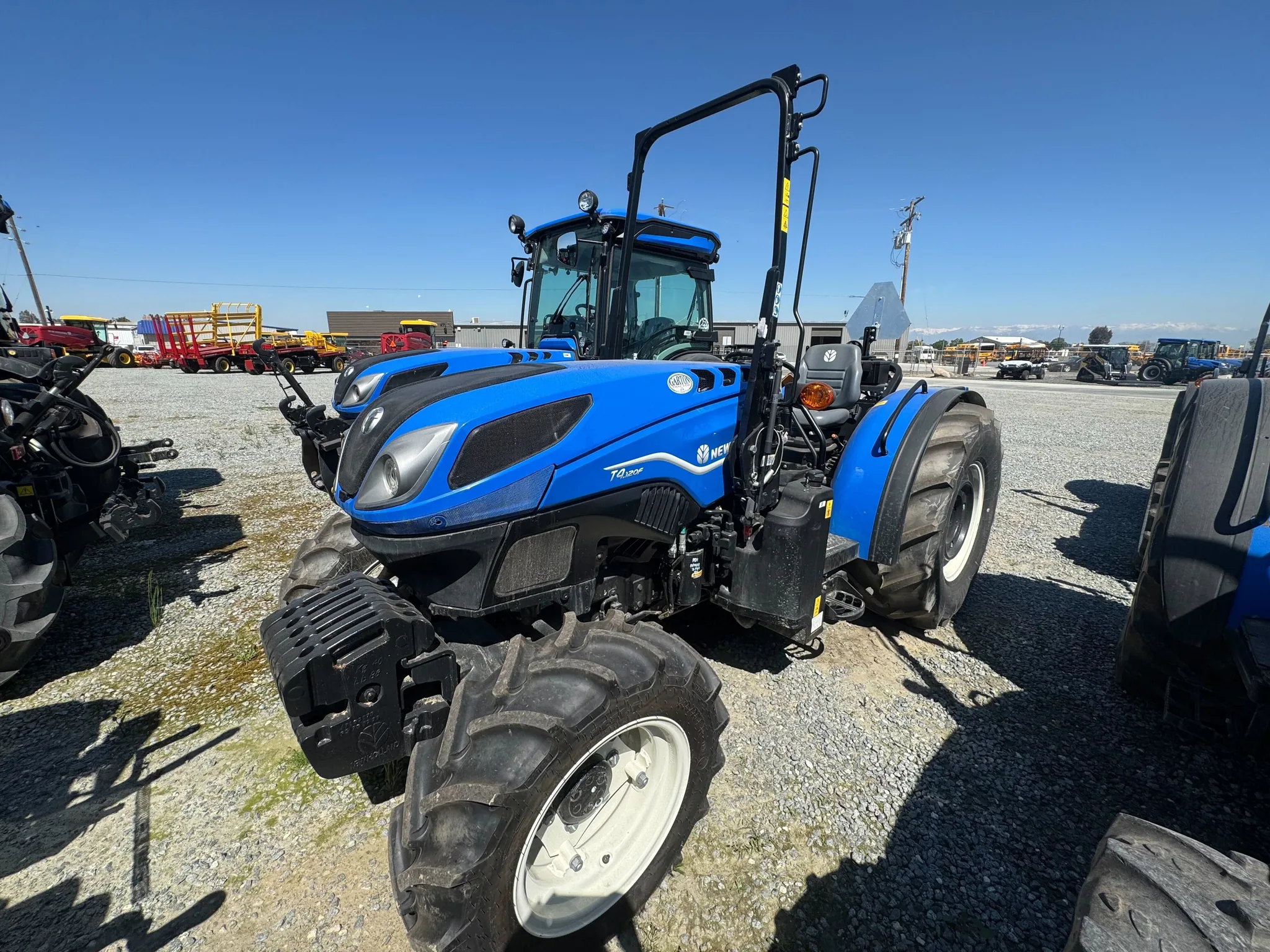 Actual stock photo of New Holland T4.120F T4B, stock 001485