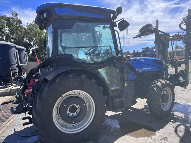 Actual stock photo 2 of 2023 New Holland T4.110F T4B, stock 002291