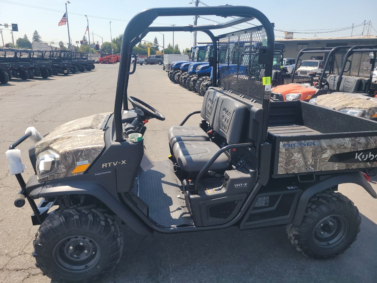Actual stock photo of Kubota RTVX2-SCLA, stock 029672
