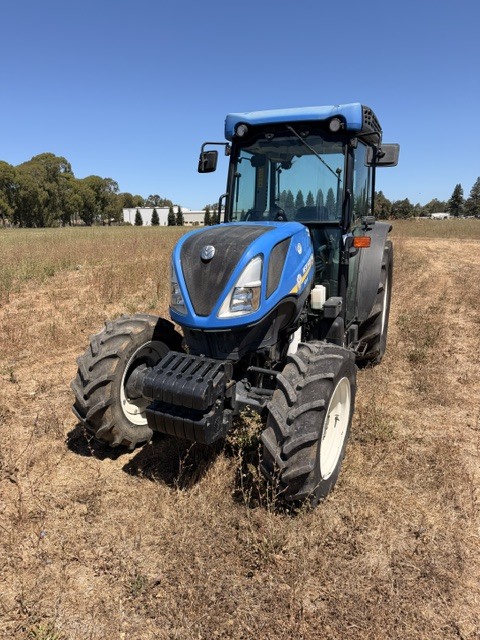 Actual stock photo 2 of 2018 New Holland T4.100F4C, stock 029564