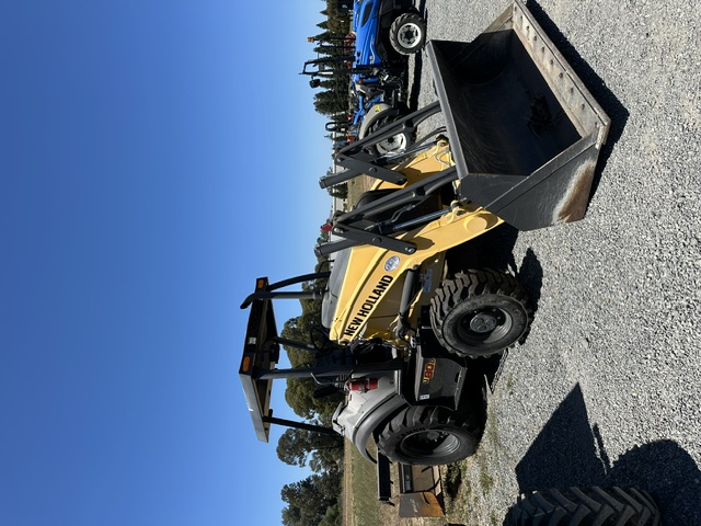 Actual stock photo 3 of New Holland U80D 4WD, stock C91393